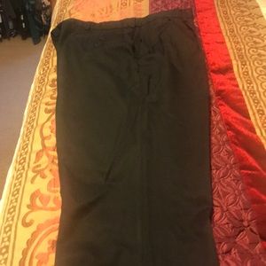 42x29 Black Pleated Haggar Adjustable Waistband